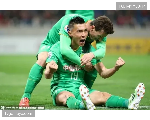 北京国安队长于大宝助球队力克强敌 展现领袖风范