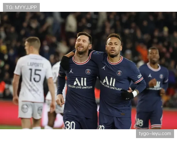 巴黎圣日耳曼3-1力克里昂，法甲首战强势开局