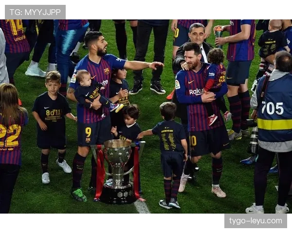 格列兹曼深情回忆梅西：巴萨时期的默契与友情奠定职业生涯基石