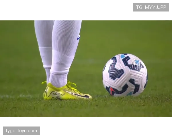 南美足球战术对决：巴西进攻风暴迎战阿根廷钢铁防线